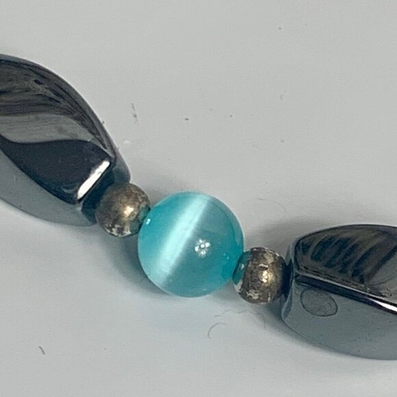 Vintage Hematite Blue Cat's Eye 7.5" Bracelet - Picture 5 of 5